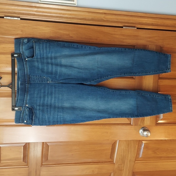 Signature by Levi Strauss Denim - ➕️ Levi Strauss Signature Shaping Pullon Super Skinny Size 22 Jeans